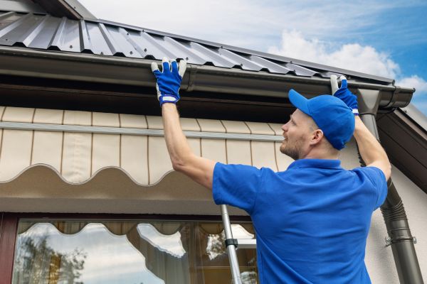 Rain Gutter Maintenance in Oceanside
